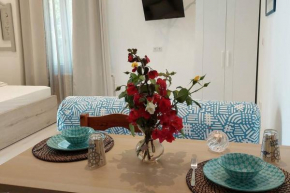 Seaside cushy studio